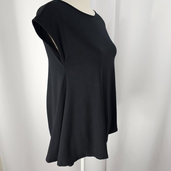 Universal Standard Women's Black Flowy Cap Sleeve Split Back Top Size XS NWT - Picture 6 of 12